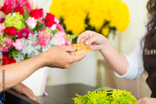 Photo: cashless - Flower purchase with credit card cashless - Flower purchase with credit card