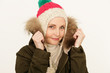 attraktive Dame im Winterlook