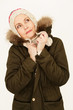 attraktive Dame im Winterlook