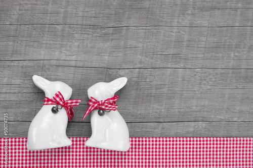 Photo: Zwei Osterhasen - Hasen Paar als Osterkarte Zwei Osterhasen - Hasen Paar als Osterkarte