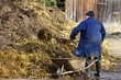 bauer beim arbeiten