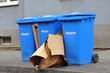 Altpapiertonnen