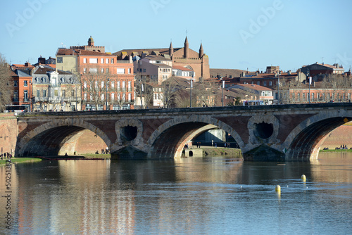 Photo: Promenade quais de la Garonne à Toulouse Promenade quais de la Garonne à Toulouse