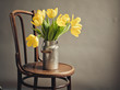 Stillleben mit gelben Tulpen