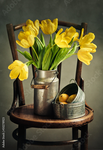 Photo: Stillleben mit gelben Tulpen Stillleben mit gelben Tulpen