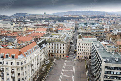 Photo: La ville de Budapest depuis la Basilique Saint-Etienne La ville de Budapest depuis la Basilique Saint-Etienne