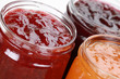 Marmelade in Gläsern