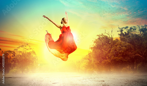 Photo: Female ballet dancer Female ballet dancer