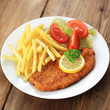 Schnitzel mit Pommes