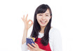 財布を持った女性