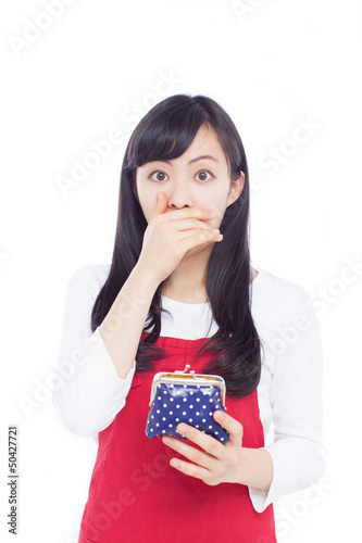 Photo: 財布を見て驚く女性 財布を見て驚く女性
