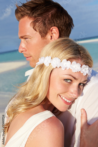 Photo: Couple At Beautiful Beach Wedding Couple At Beautiful Beach Wedding