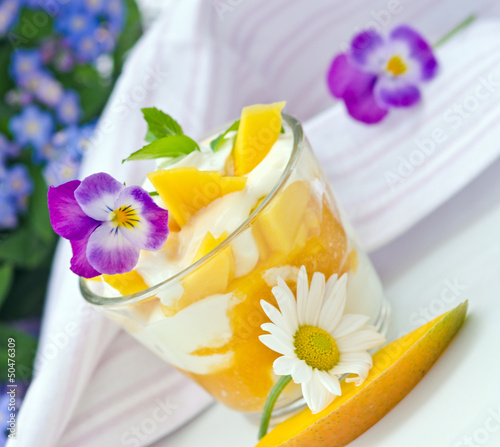 Photo: Sommerlich: Fruchtjoghurt mit Mango Sommerlich: Fruchtjoghurt mit Mango