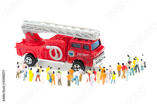 Photo: 消防車と人々の群集 消防車と人々の群集