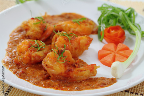 Photo: Fried prawn balls in red curry. Fried prawn balls in red curry.