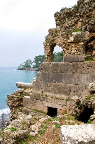 Photo: Ruinen in Phaselis bei Kemer - Türkei Ruinen in Phaselis bei Kemer - Türkei