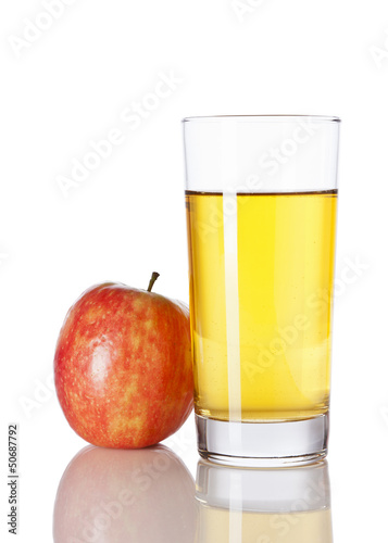 Photo: Apfelsaft und roter Apfel isoliert Apfelsaft und roter Apfel isoliert