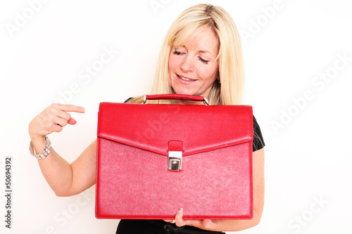 Photo: elegante Frau mit roter Ledertasche elegante Frau mit roter Ledertasche