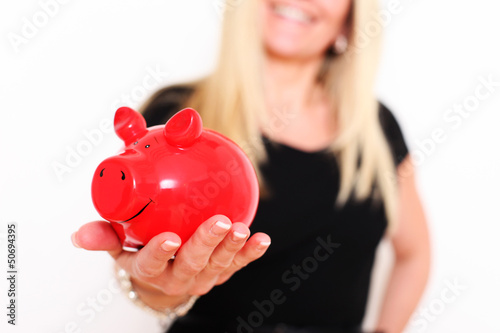 Photo: Hübsche Frauen mit rotem Sparschwein Hübsche Frauen mit rotem Sparschwein