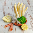 Foto: frischer Spargel vor der Zubereitung frischer Spargel vor der Zubereitung
