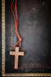 Foto: Christian Cross on Bible Christian Cross on Bible