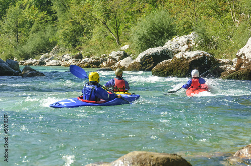 Photo: Kajakfahrer im smaragdgrünen Wasser Kajakfahrer im smaragdgrünen Wasser