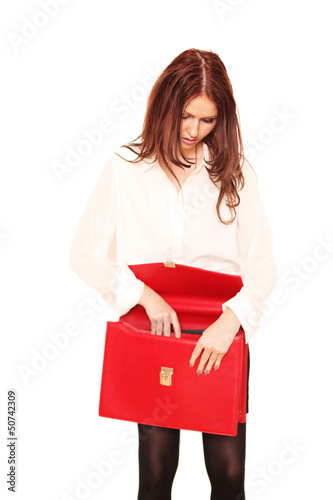 Photo: junge Frau mit roter Ledertasche junge Frau mit roter Ledertasche