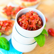 Gehackte Tomaten für Bruschetta