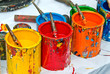 Bunte Farbdosen Künstlerutensilien - Painter Color Cans