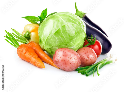 Photo: set fresh vegetables with green leaves set fresh vegetables with green leaves