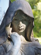 Detail einer Grabstatue
