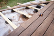 Construction d'une terrasse en bois (bambou)