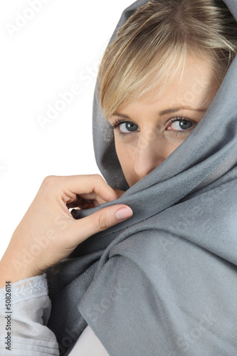 Photo: Woman with grey shawl Woman with grey shawl