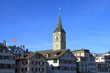 Züricher Altstadtpanorama mit Schweizer Flagge