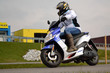 Teenager beim Fahrtraining