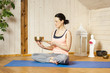 Foto: yoga woman yoga woman