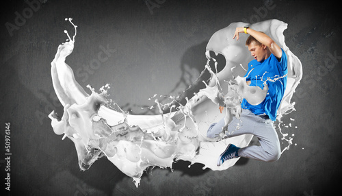 Photo: Modern style dancer Modern style dancer