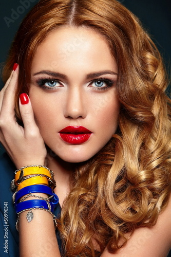 Photo: glamor sexy stylish blond model with bright makeup glamor sexy stylish blond model with bright makeup