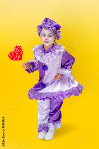 Photo: Valentine dancing clown Valentine dancing clown