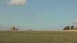 Video: tracteur sur la ligne d'horizon tracteur sur la ligne d'horizon