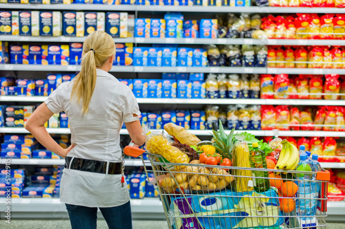 Photo: Auswahl in einem Supermarkt Auswahl in einem Supermarkt