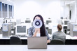 Businesswoman announce meeting