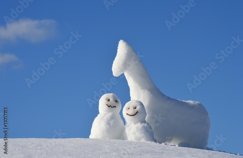 Photo: 雪達磨と雪馬 雪達磨と雪馬