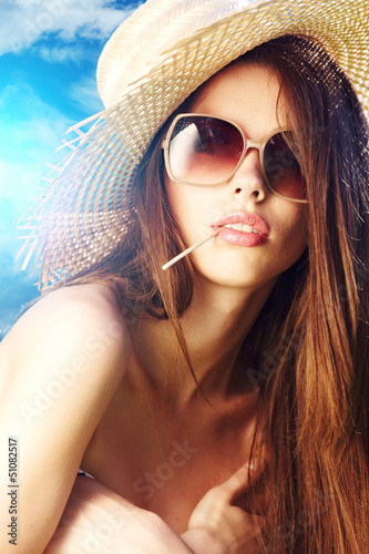 Photo: portrait of a beautiful girl in the sky portrait of a beautiful girl in the sky