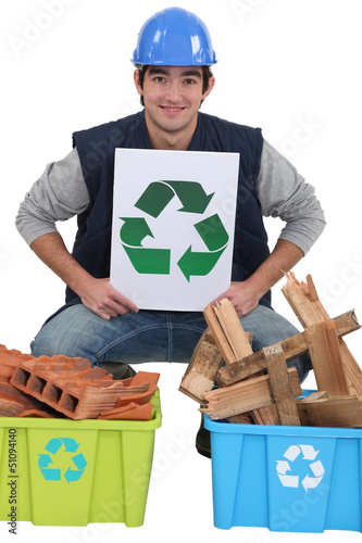 Photo: Tradesman promoting recycling Tradesman promoting recycling