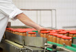 Lebensmittelindustrie Konserven // Industrial food production