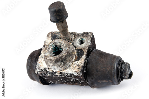 Photo: Worn out brake cylinder Worn out brake cylinder