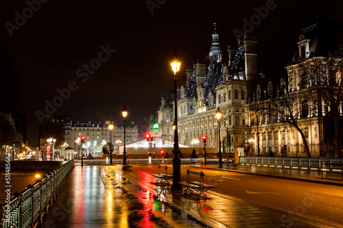 Photo: City Hall in Paris at night City Hall in Paris at night