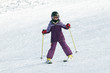Foto: Mädchen läuft Ski Mädchen läuft Ski