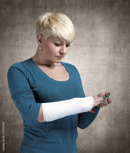 Photo: Woman with a broken arm Woman with a broken arm